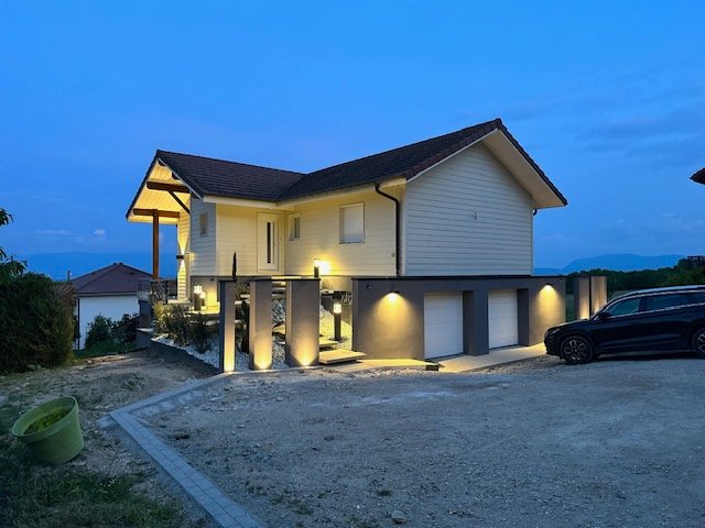 Installation d&rsquo;éclairages extérieurs d&rsquo;une habitation